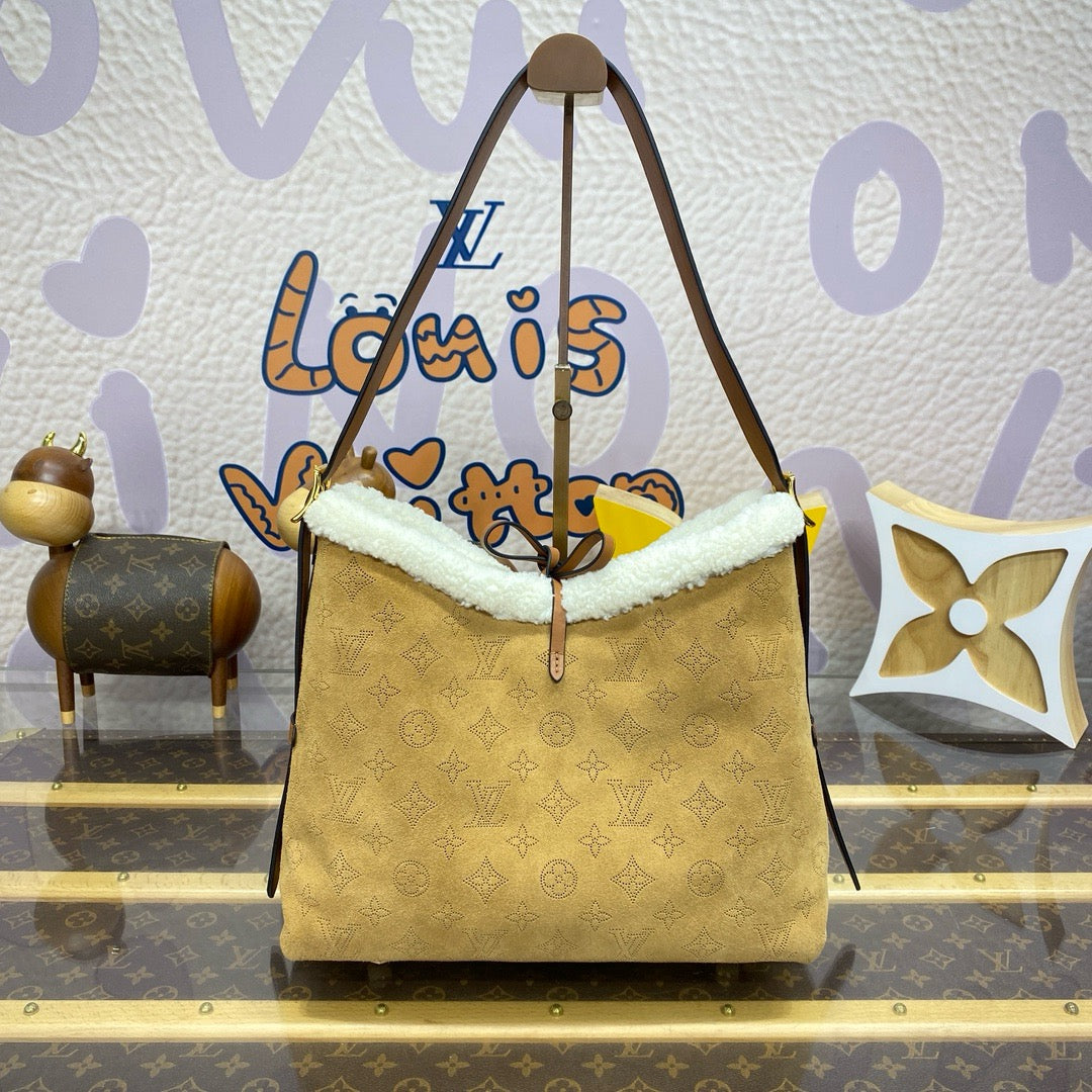 حقيبة كاريال بي إم (Carryall PM)