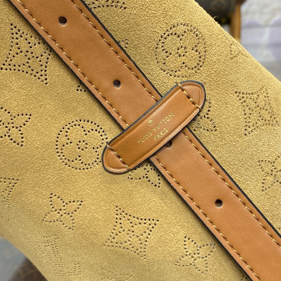حقيبة كاريال بي إم (Carryall PM)