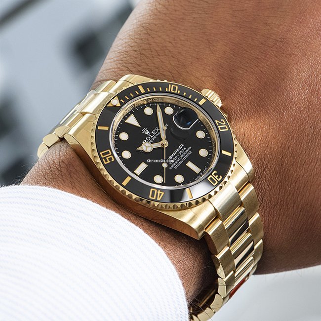 Rlx Perpetual Submariner Date 41mm Blue Dial Yellow Gold 126618LB