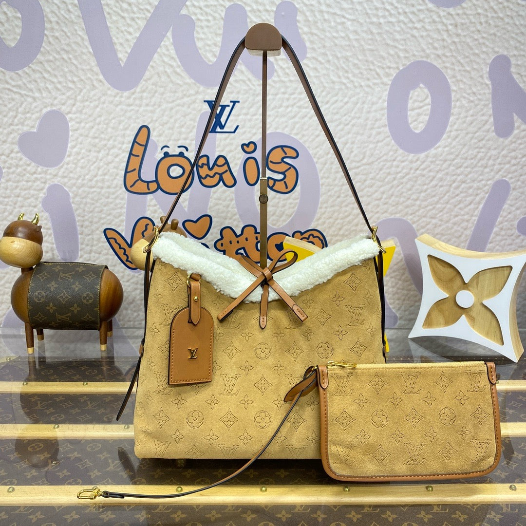 حقيبة كاريال بي إم (Carryall PM)