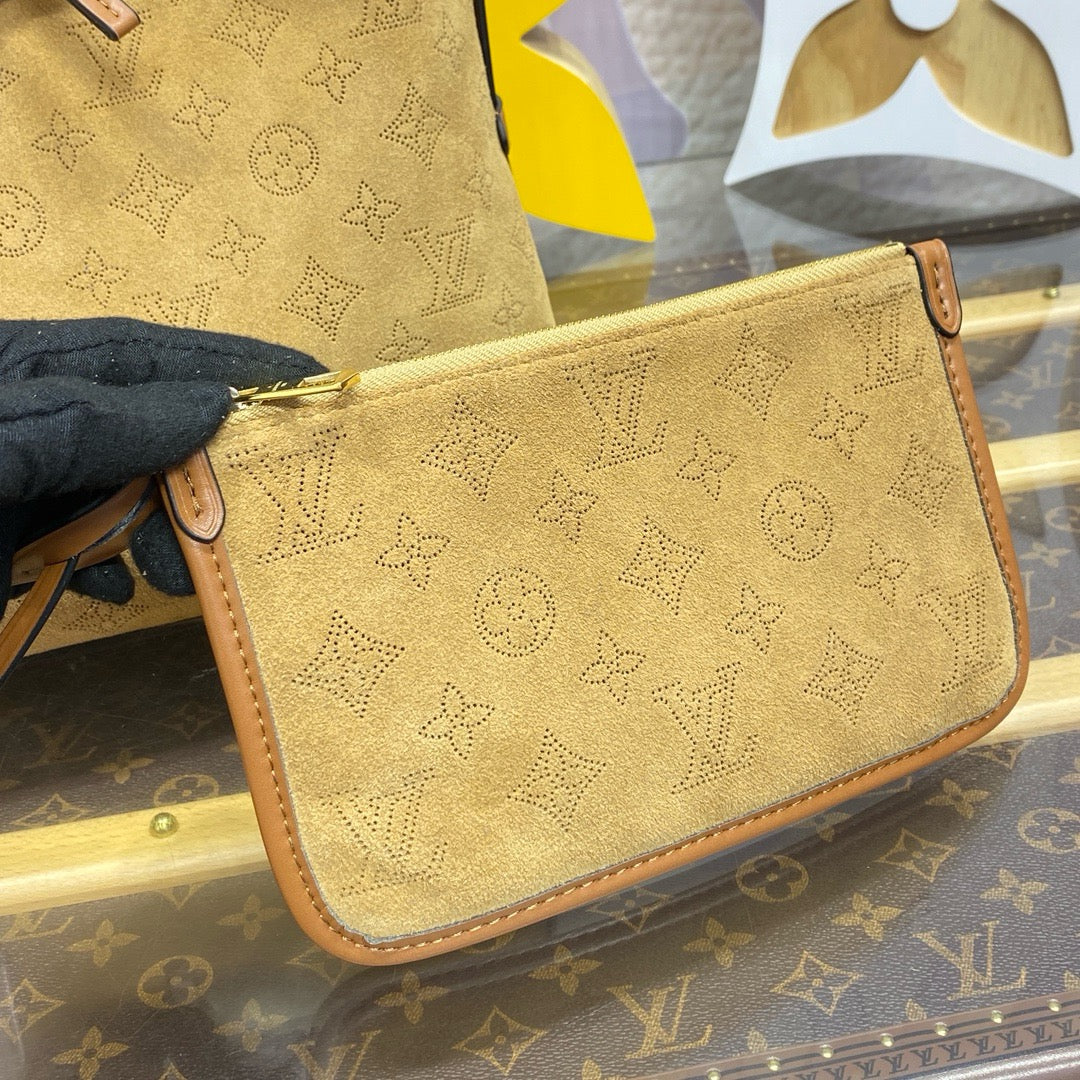 حقيبة كاريال بي إم (Carryall PM)