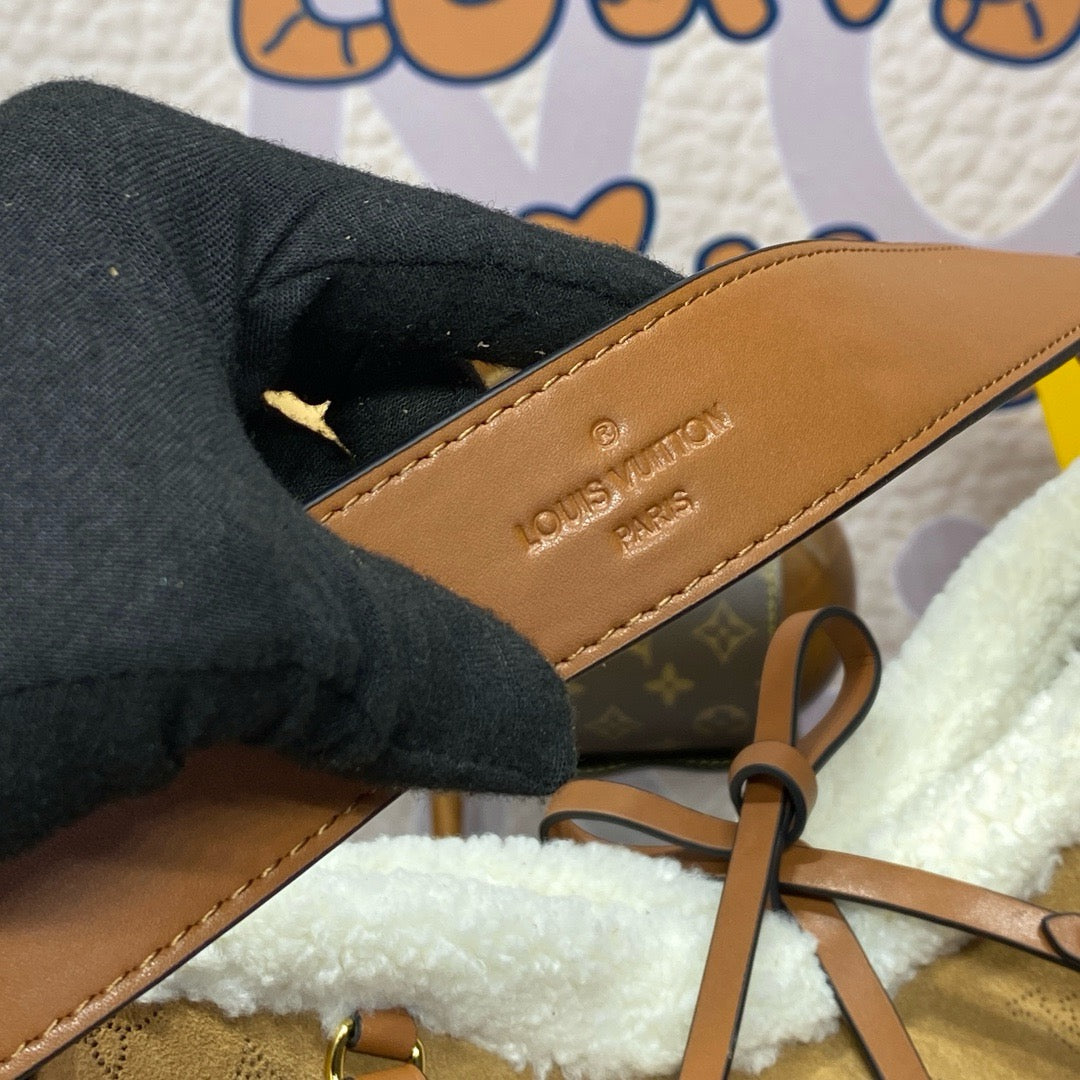 حقيبة كاريال بي إم (Carryall PM)