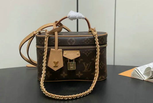 حقيبة سلسلة مستحضرات التجميل