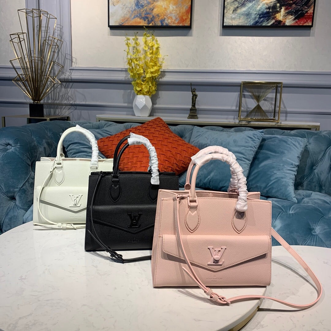 حقيبة Lockme Tote PM