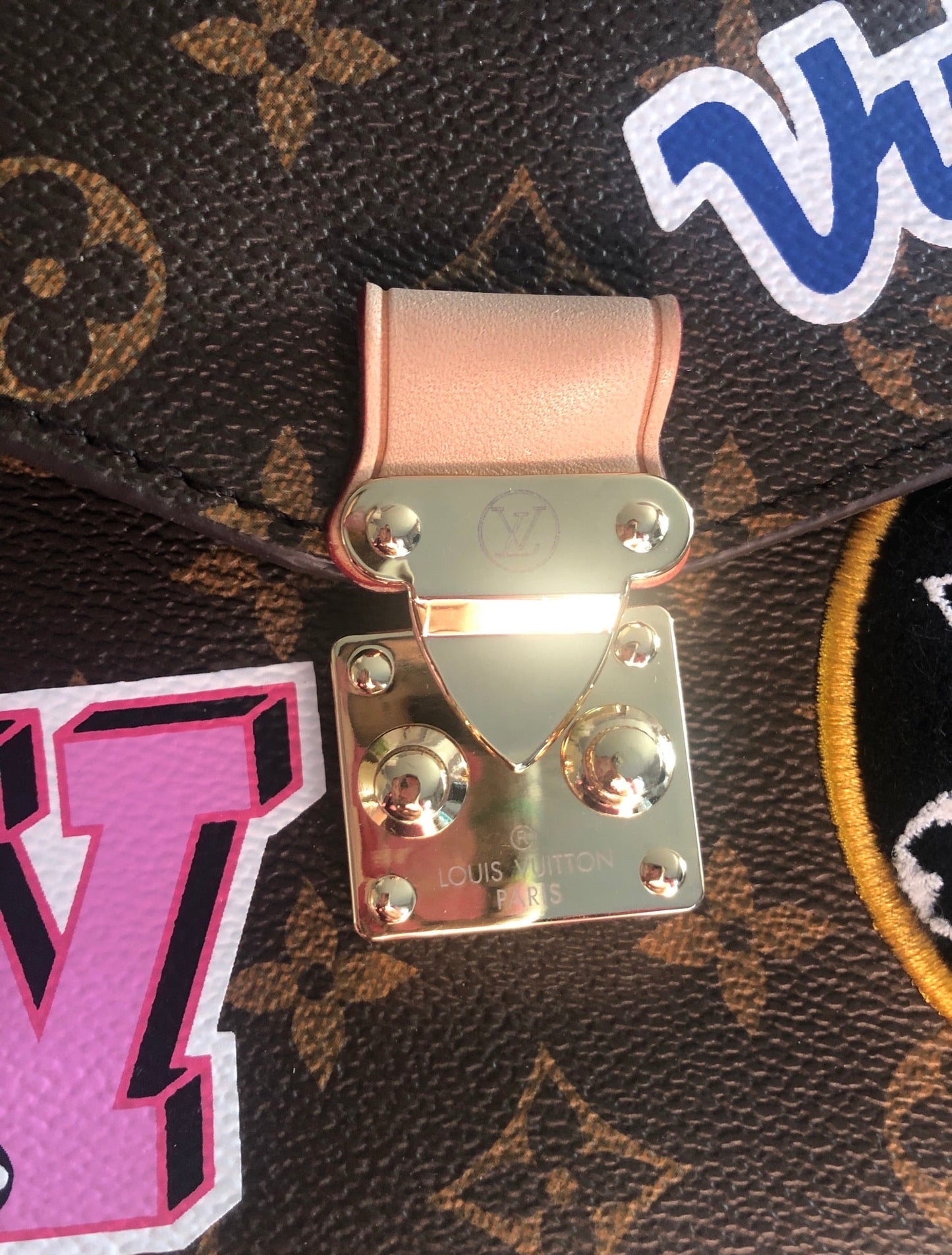 Pochette Metis