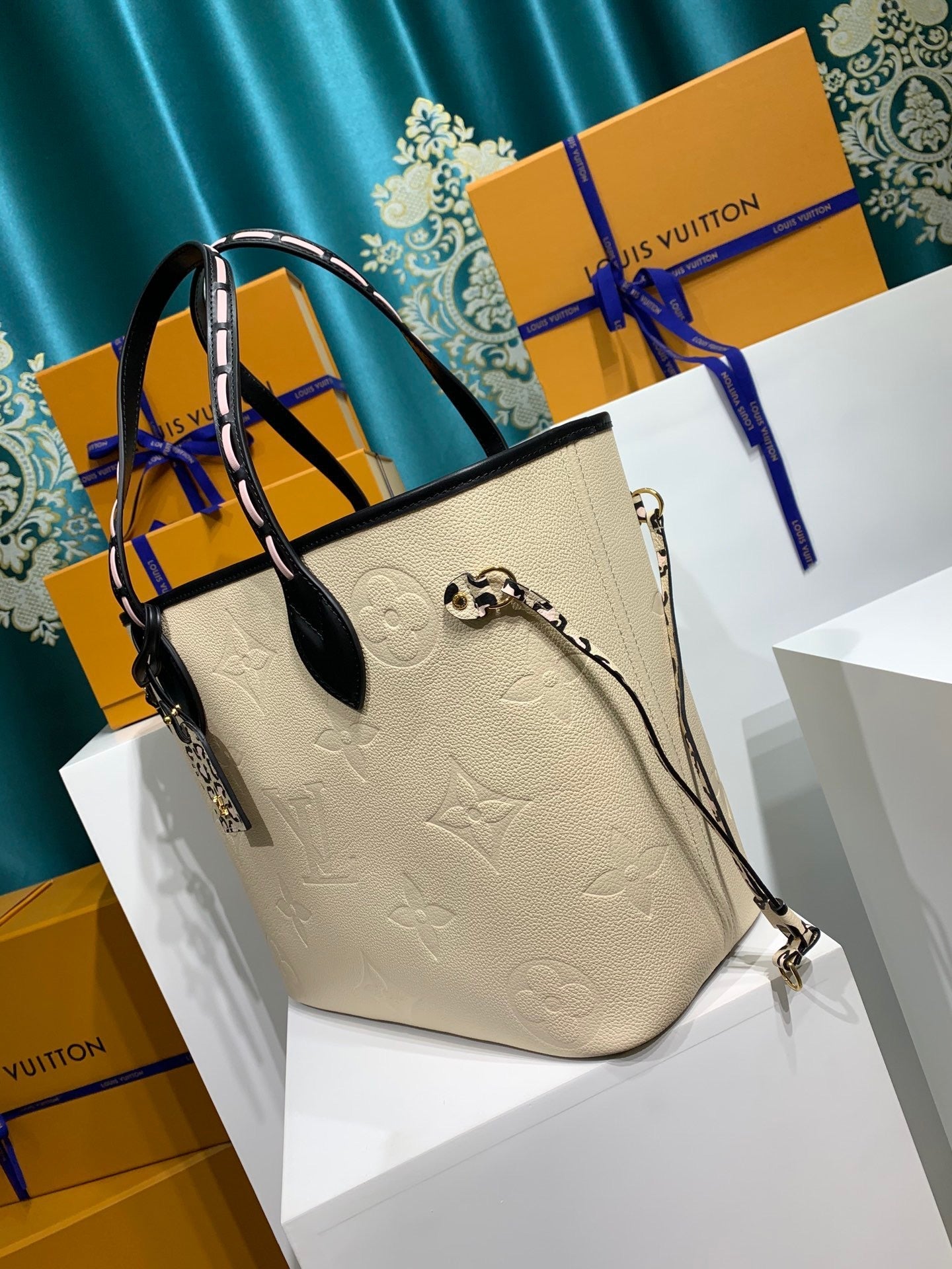 Wild At Heart Neverfull MM