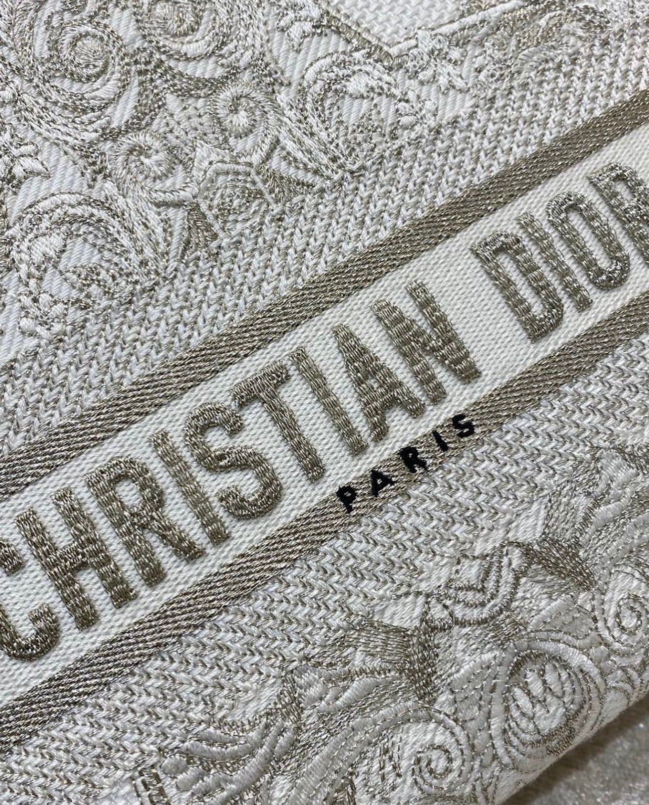 حقيبة Lady Dior