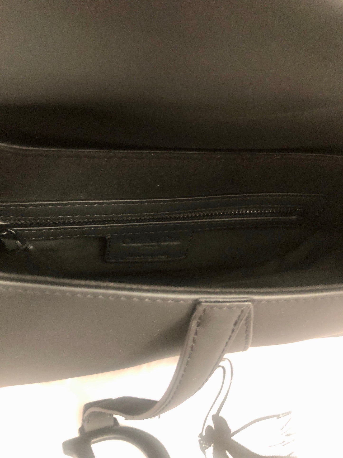 حقيبة سرج مطفأة اللمعة