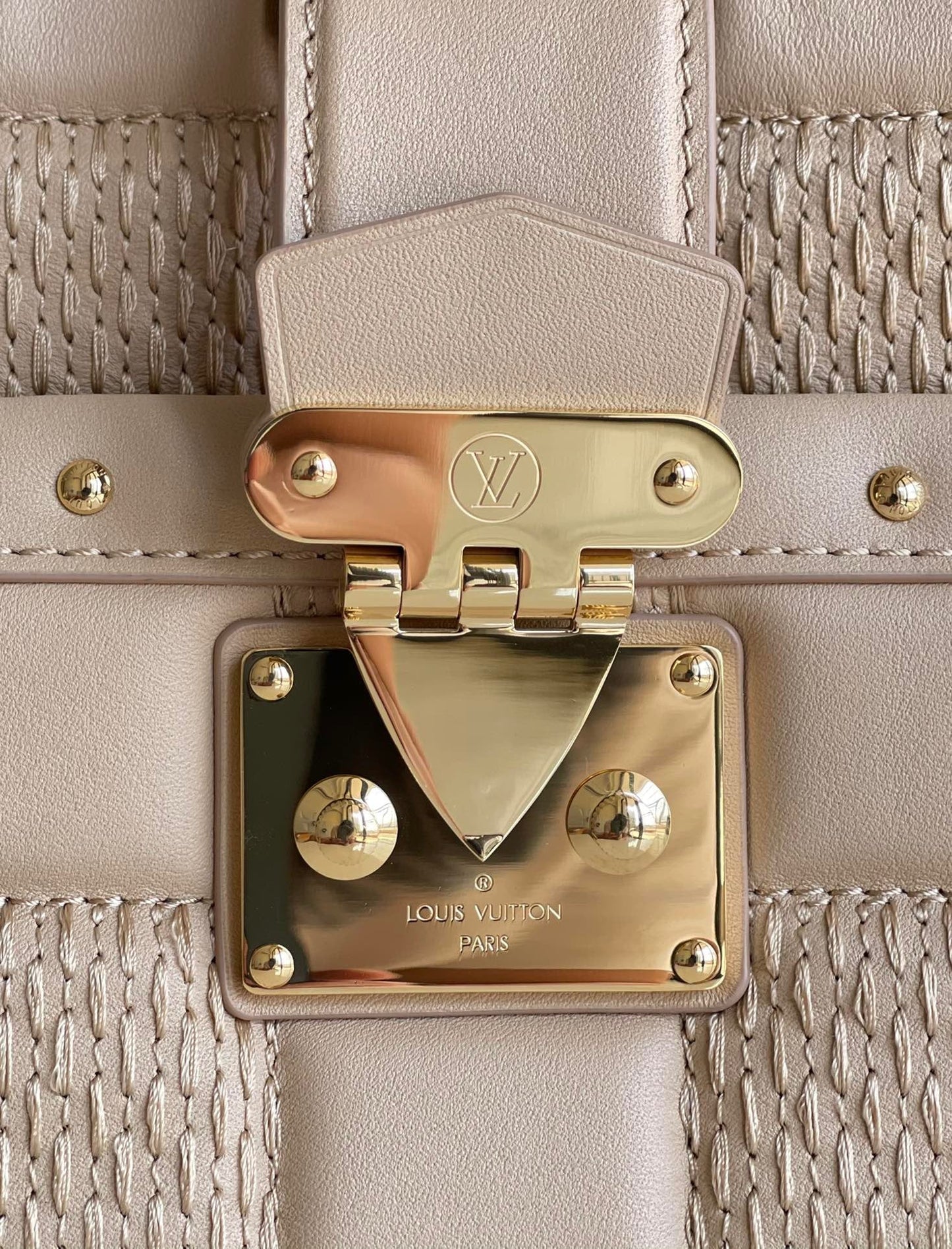 Troca Shoulder Bag