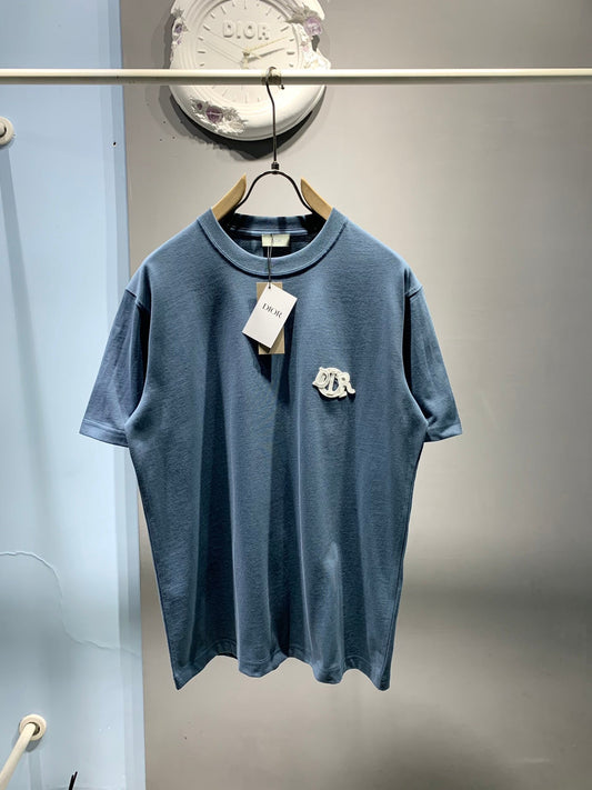 250218 تي شيرت كلاسيكي ثقيل بطبعة أيقونية