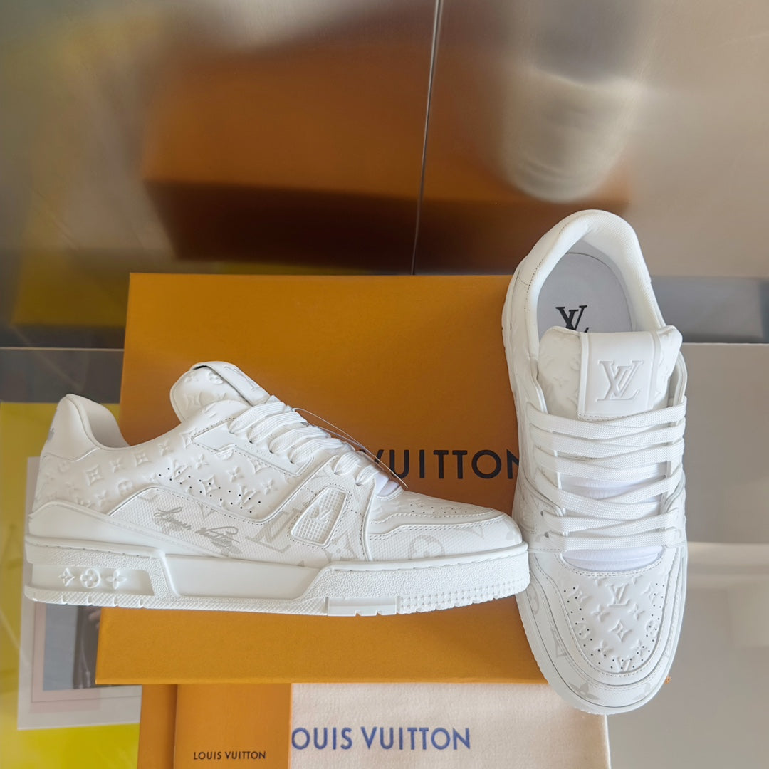 250318 New high quality new color board shoes