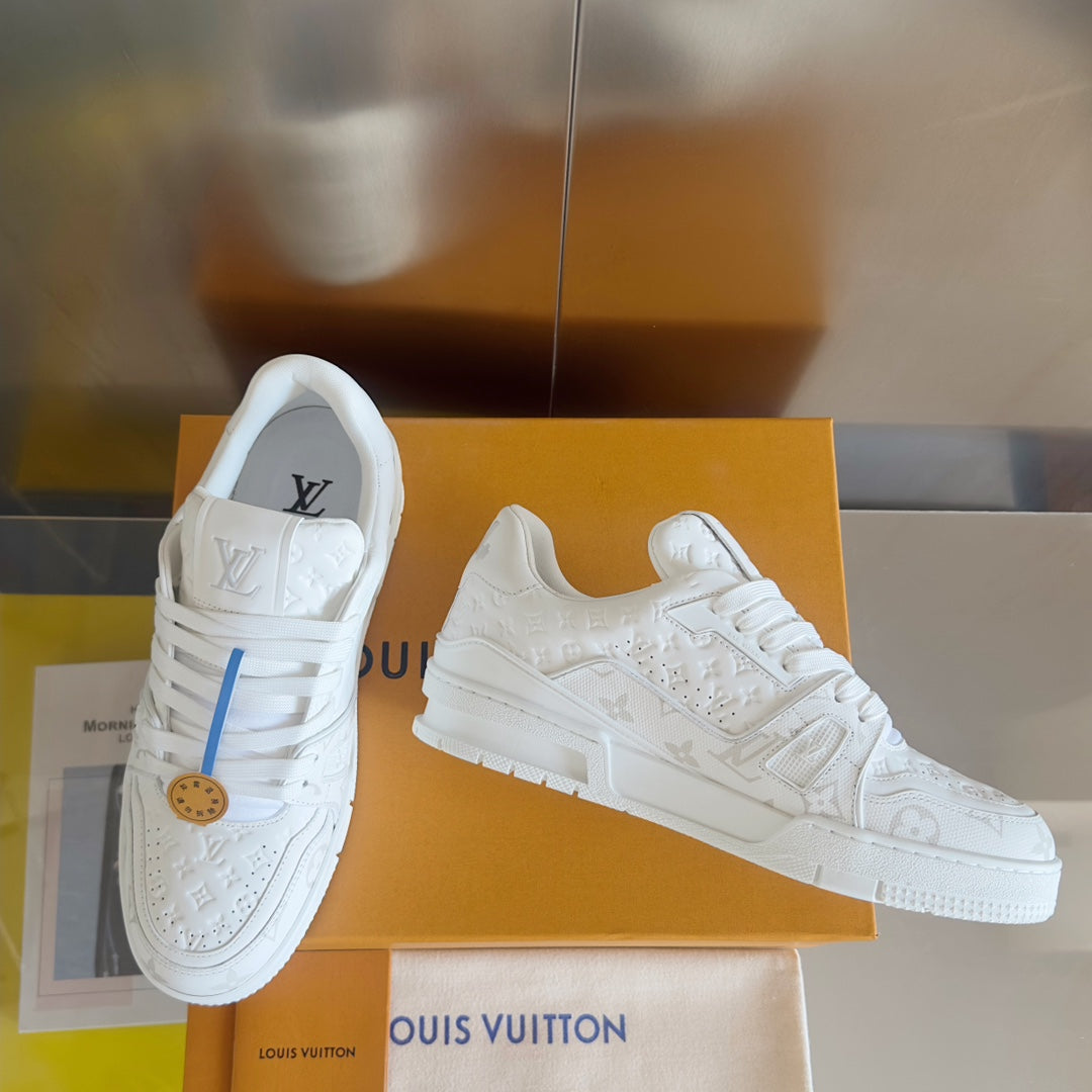 250318 New high quality new color board shoes