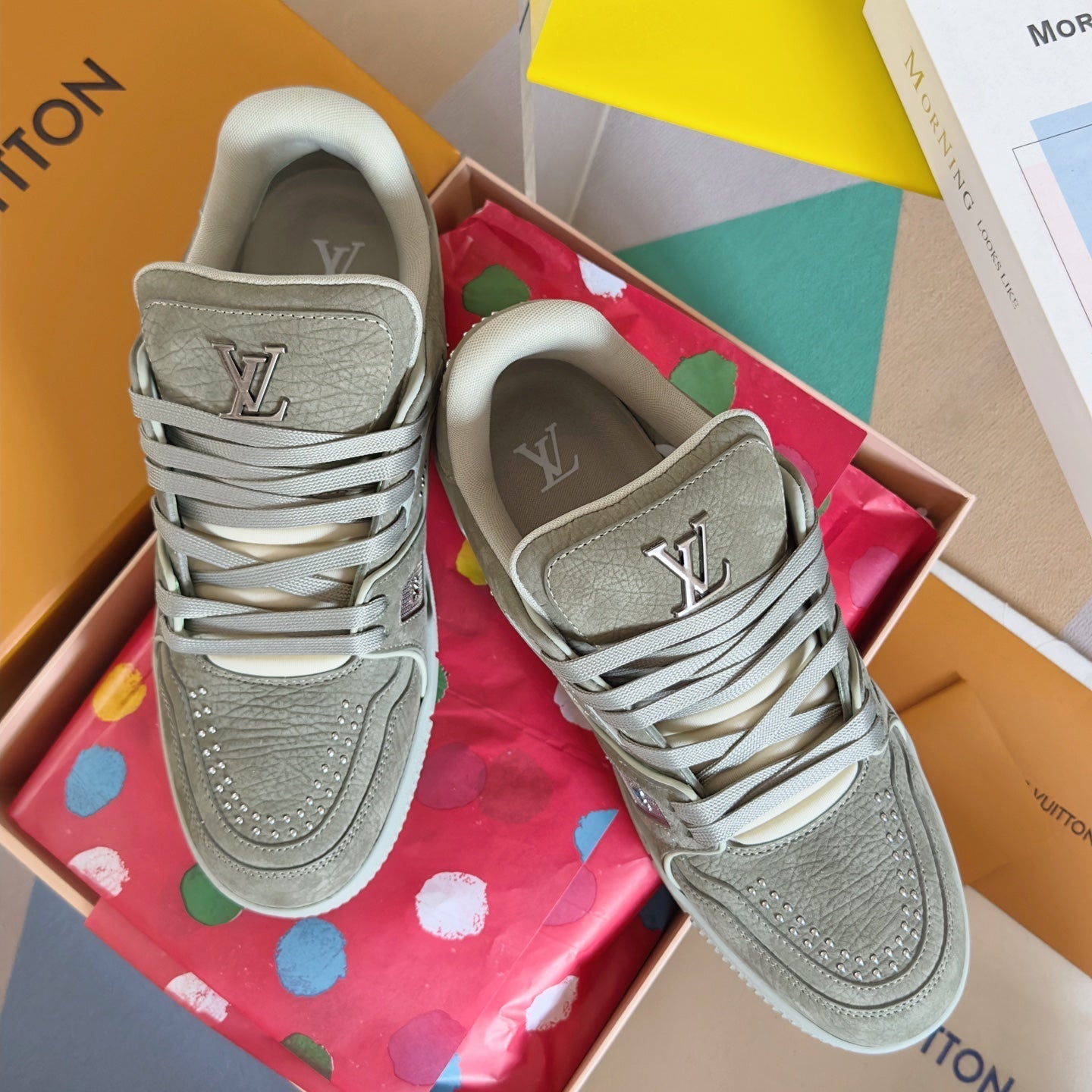 250318 New high quality new color board shoes