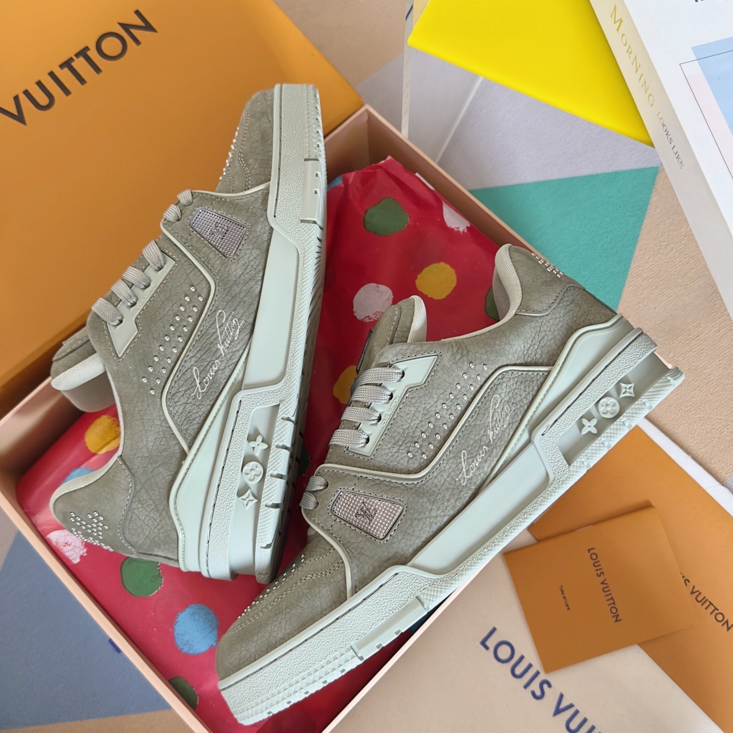 250318 New high quality new color board shoes