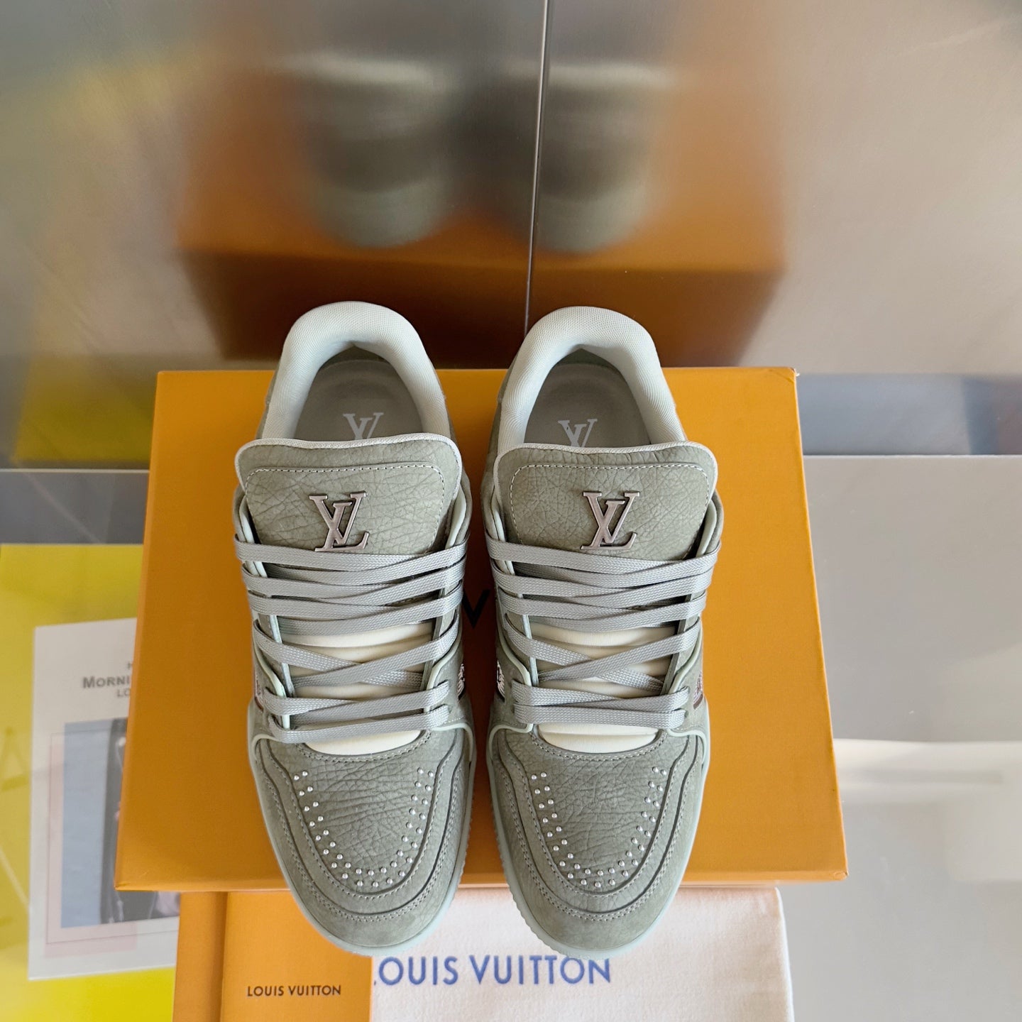 250318 New high quality new color board shoes