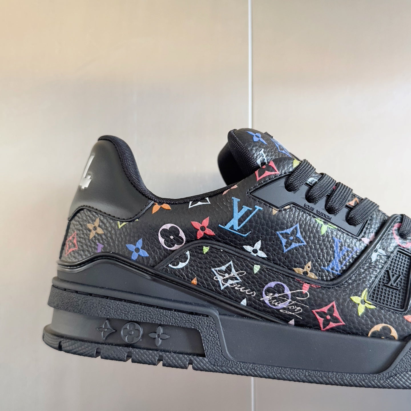 250318 New high quality new color board shoes
