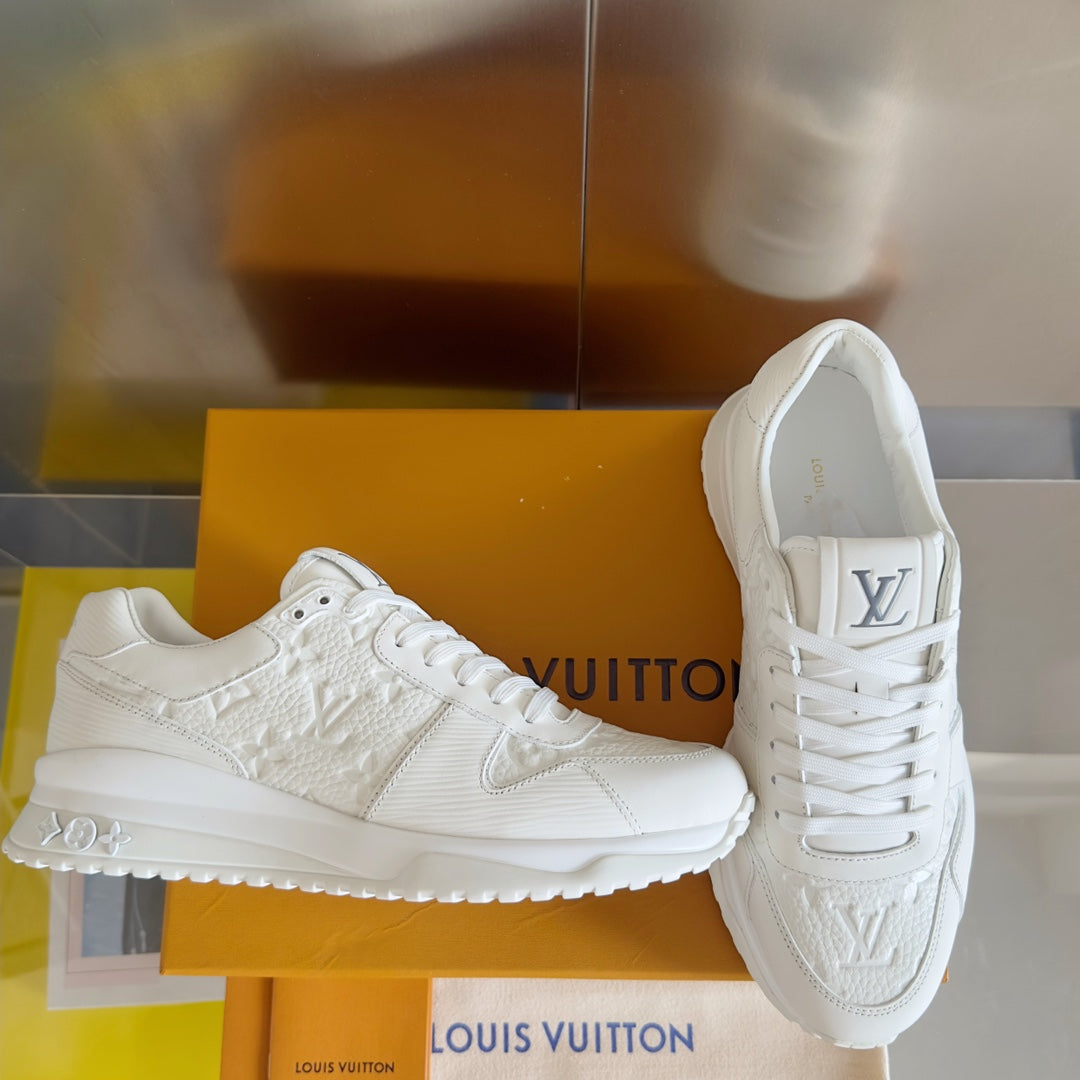 250318 New high quality new color board shoes
