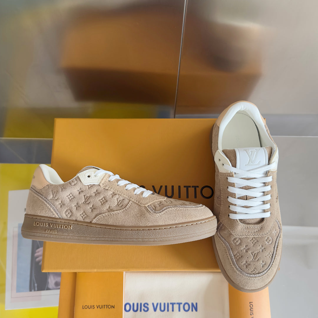 250318 New high quality new color board shoes