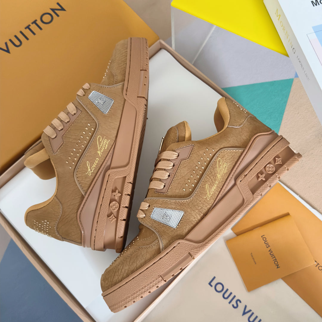 250318 New high quality new color board shoes