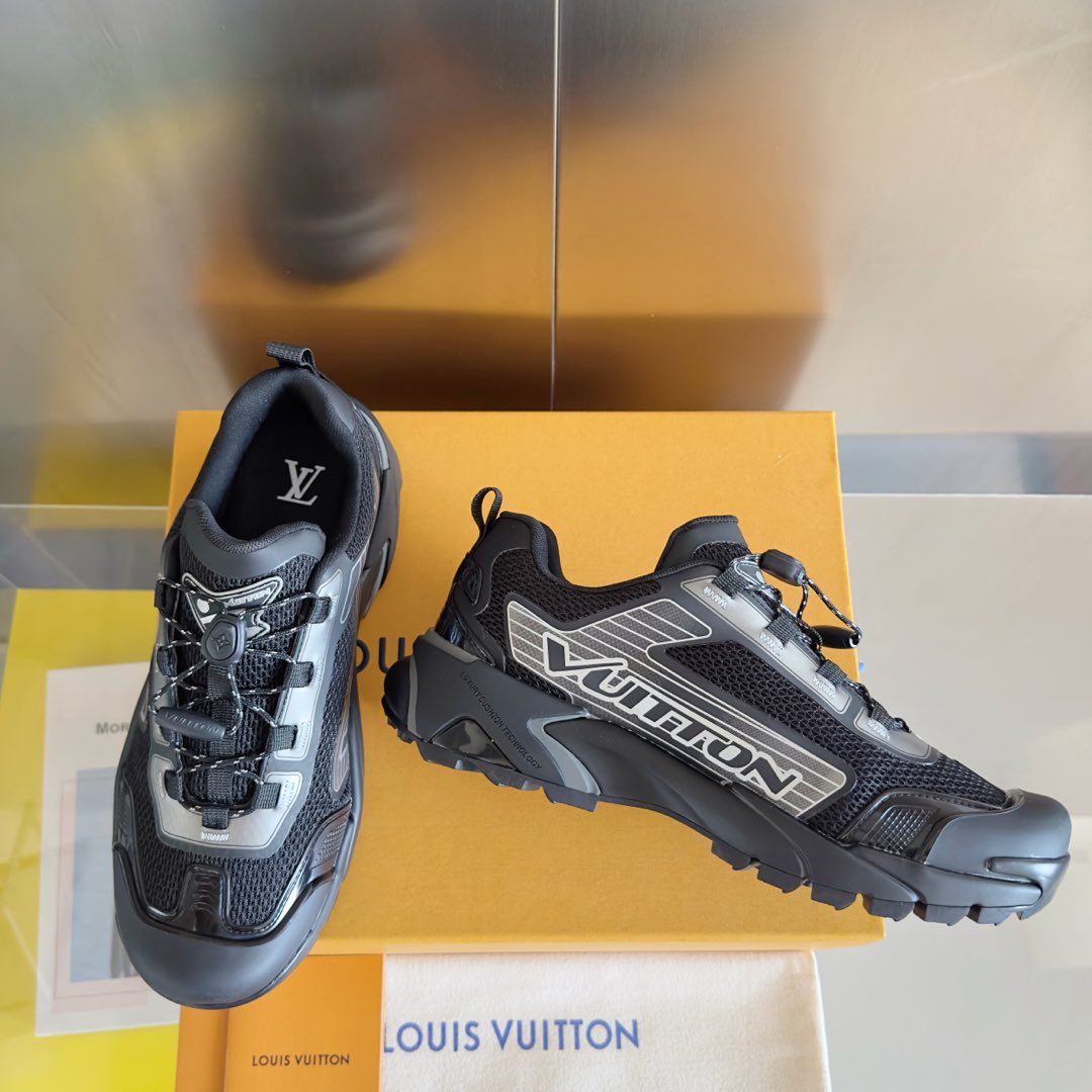 250318 New high quality new color board shoes