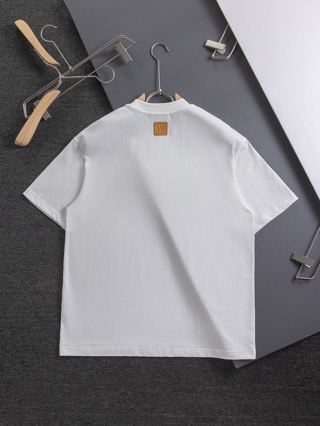 250325 New three-dimensional printed leather seal letter T-shirt