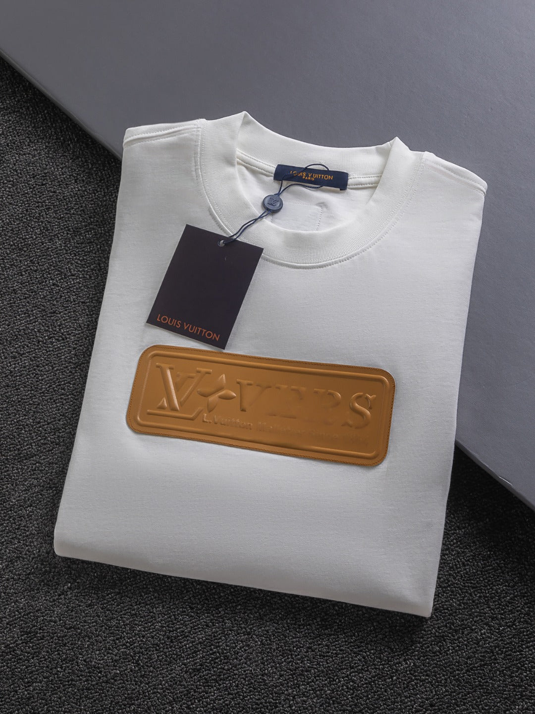 250325 New three-dimensional printed leather seal letter T-shirt