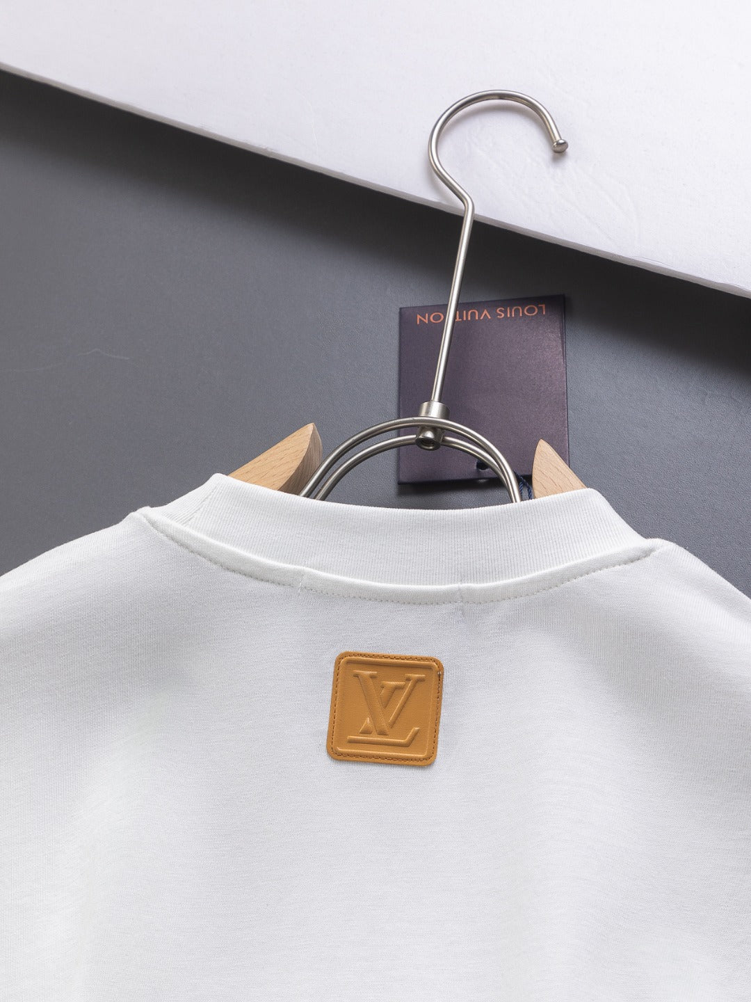 250325 New three-dimensional printed leather seal letter T-shirt