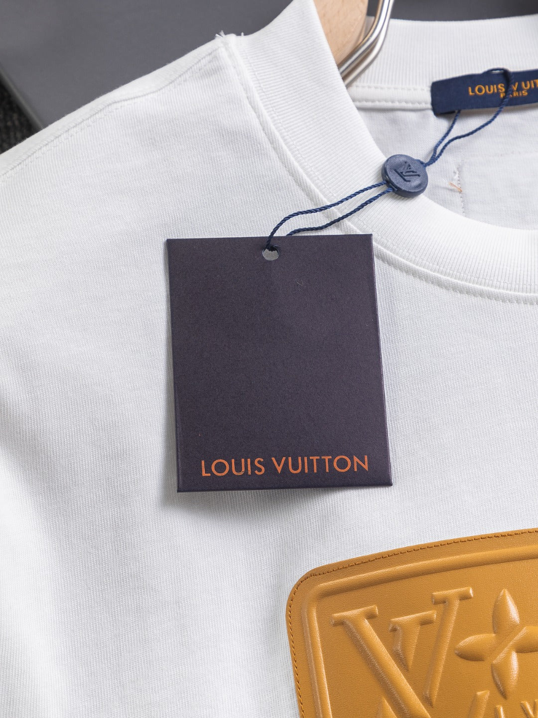 250325 New three-dimensional printed leather seal letter T-shirt