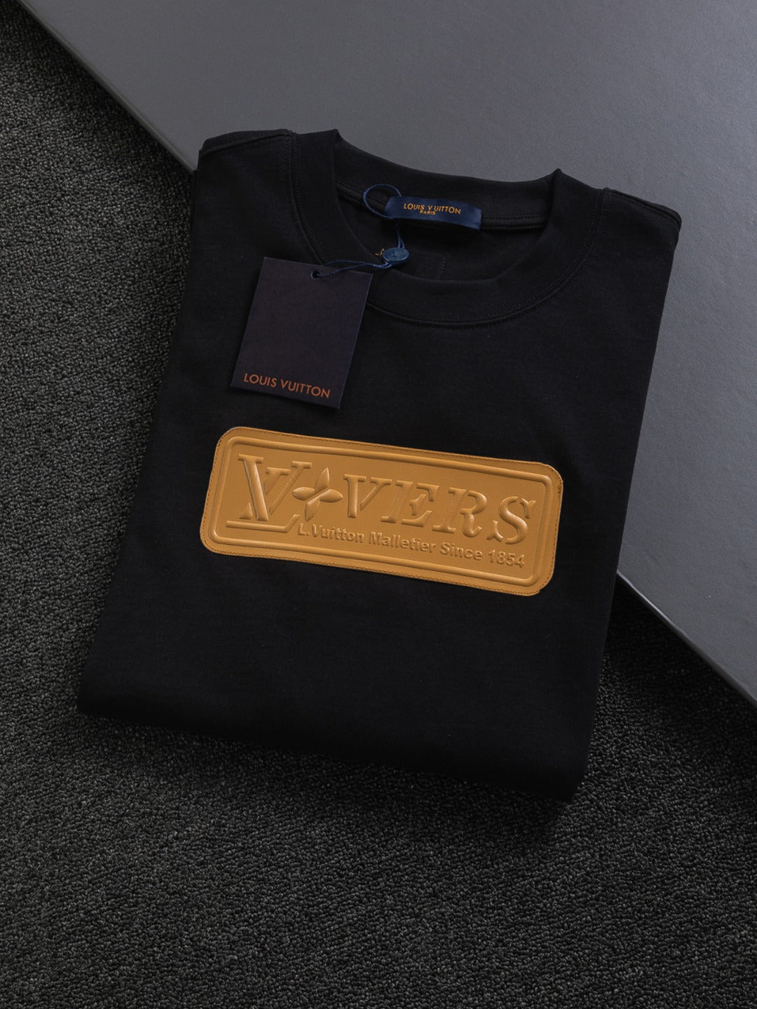 250325 New three-dimensional printed leather seal letter T-shirt