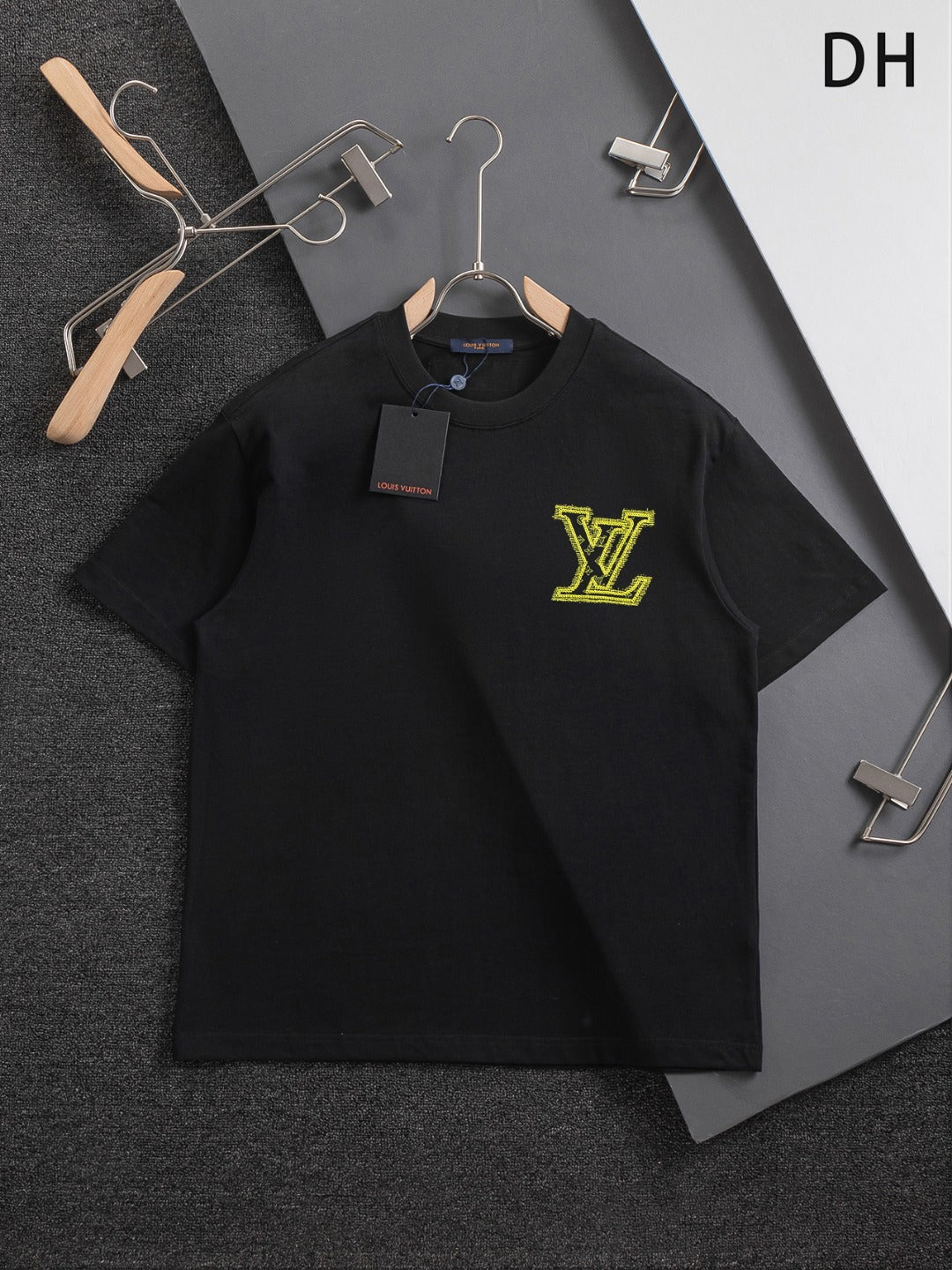 250325 New stereogram embroidered T-shirt