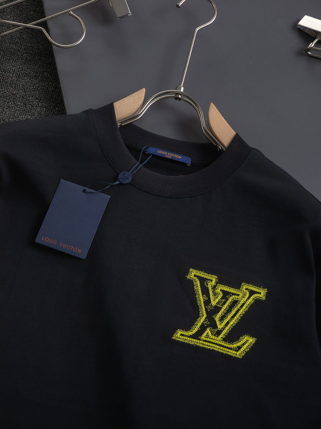 250325 New stereogram embroidered T-shirt