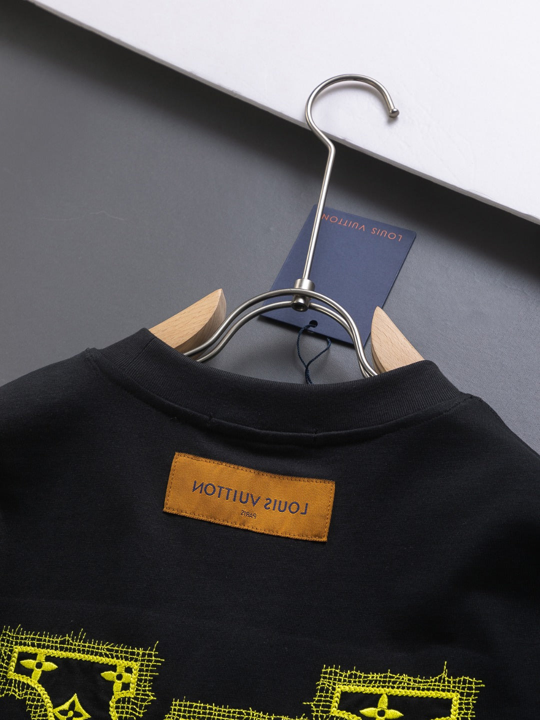 250325 New stereogram embroidered T-shirt
