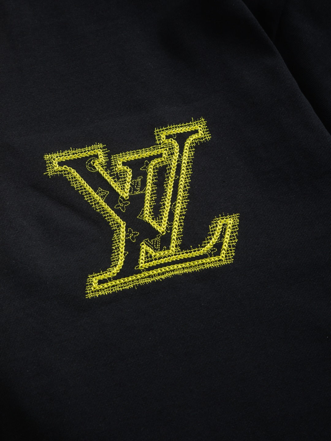 250325 New stereogram embroidered T-shirt