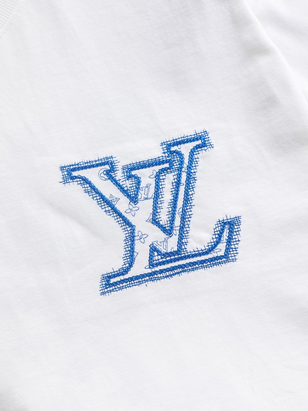 250325 New stereogram embroidered T-shirt