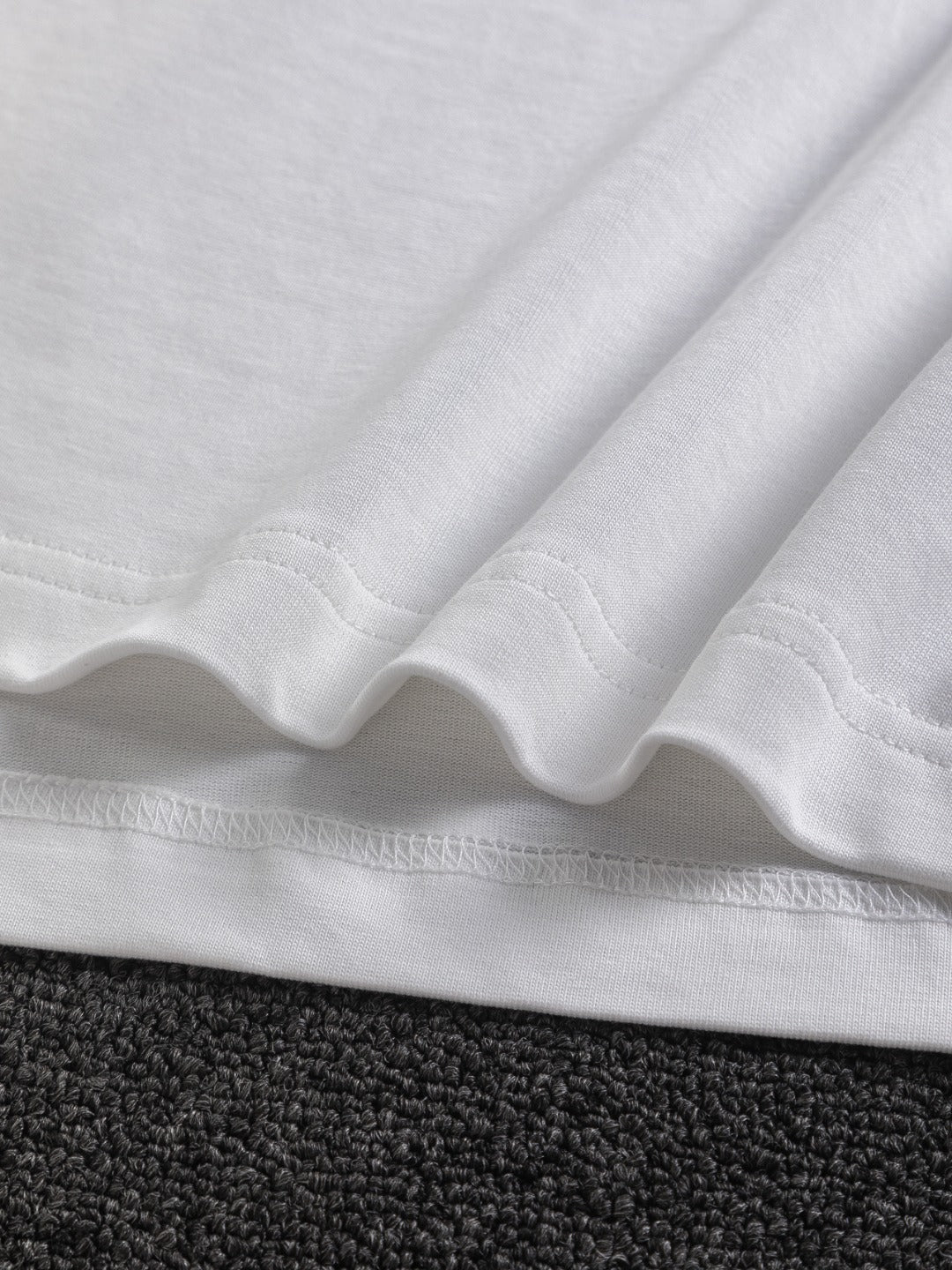 250325 New stereogram embroidered T-shirt